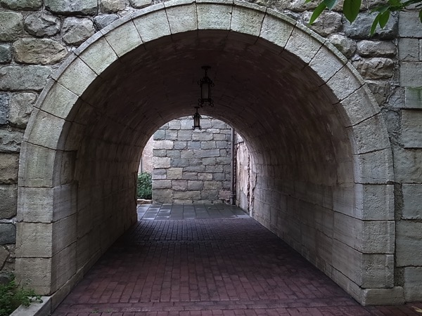 spring tunnel